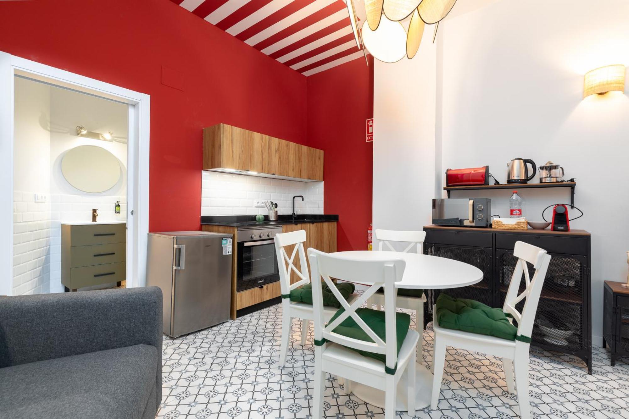 The Little Village Apartments Valencia Exterior photo