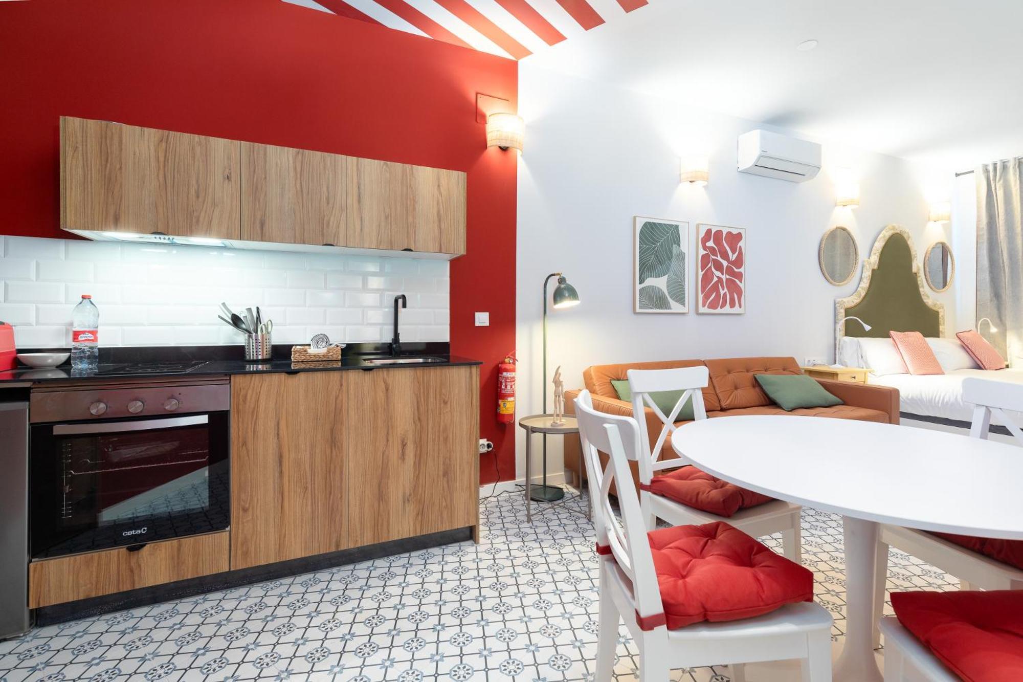 The Little Village Apartments Valencia Exterior photo