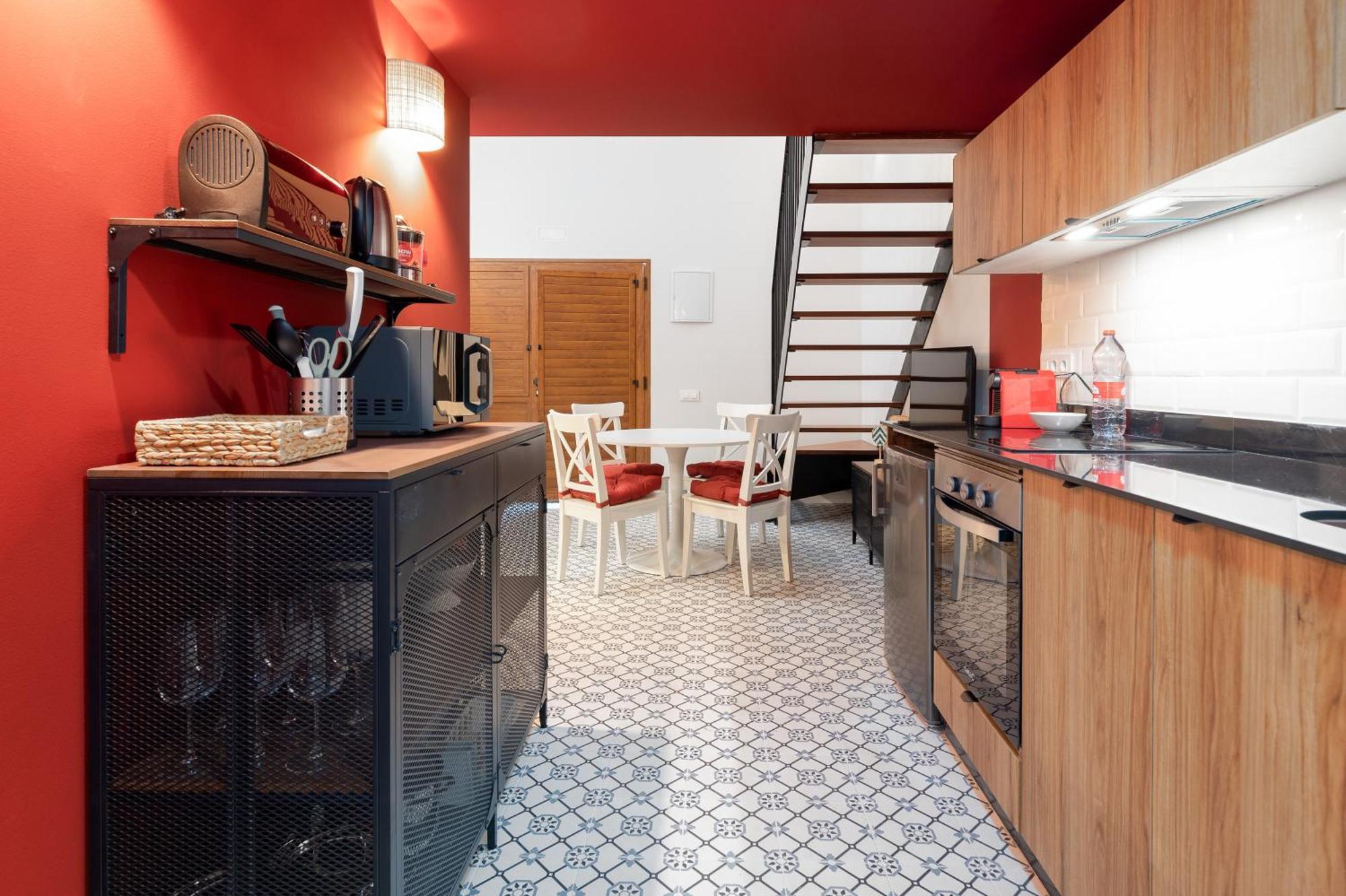 The Little Village Apartments Valencia Exterior photo